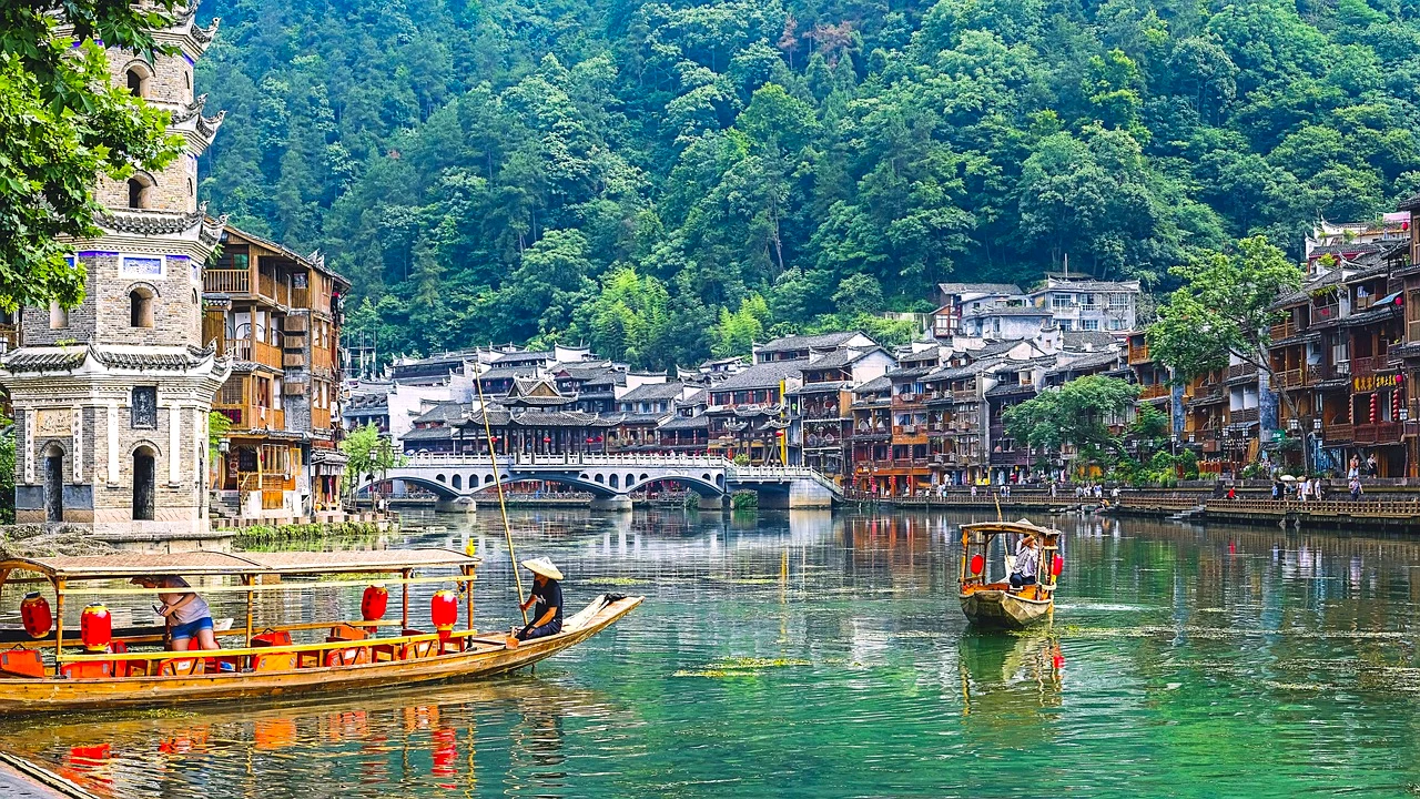 10D Fenghuang Ancient Town & Zhangjiajie via MF - Foto 4