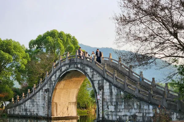 6D Enchanting Huadong Water Towns via SQ