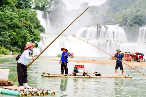 8D Scenic Yangtze River Cruise via Xiamen Airlines