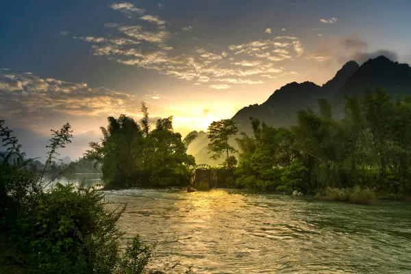 9D Guiyang Chongqing Huangguoshu Waterfall via CZ